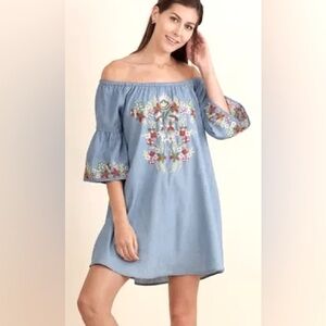 NEW Umgee Women's Chambray Floral‎ Embroidered Off Shoulder Tunic Dress Small